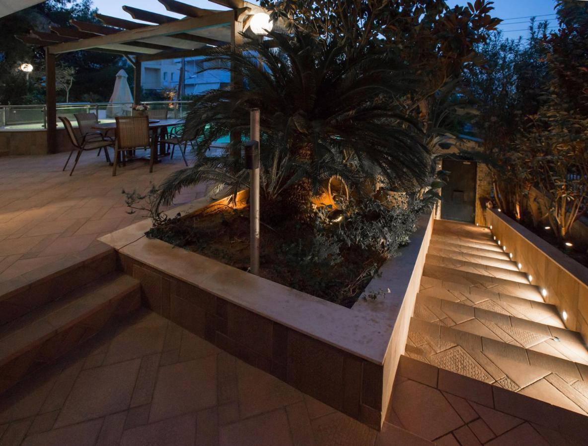 Exceptional Villa In Voula Near The Sea Атина Екстериор снимка